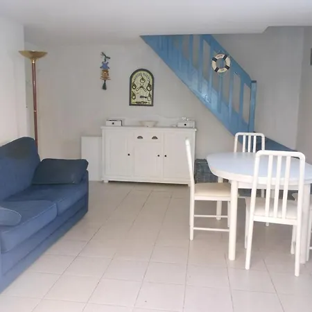 3 Pieces 51m2 + Terrasse 45m2 Ref 4033 Apartment Le Castellas